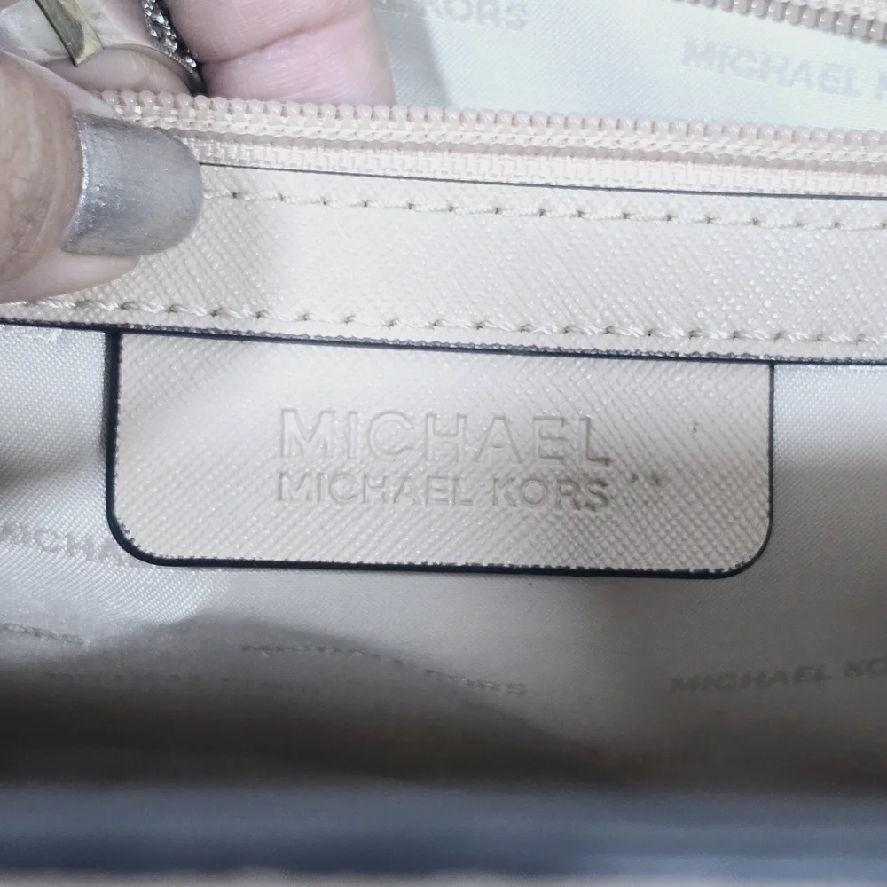 Michael Kors Selma medium saffiano